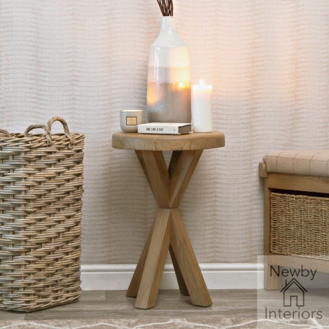 Hoxley Smoked Oak - Round Side Table (HO-RSIT-1)