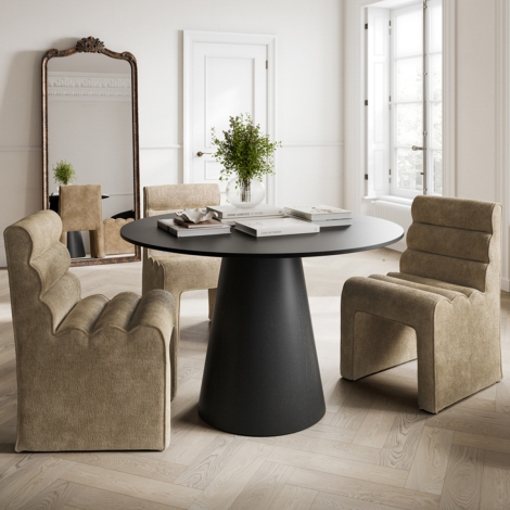 JUNBLADIN* - Juno Black Dining Table