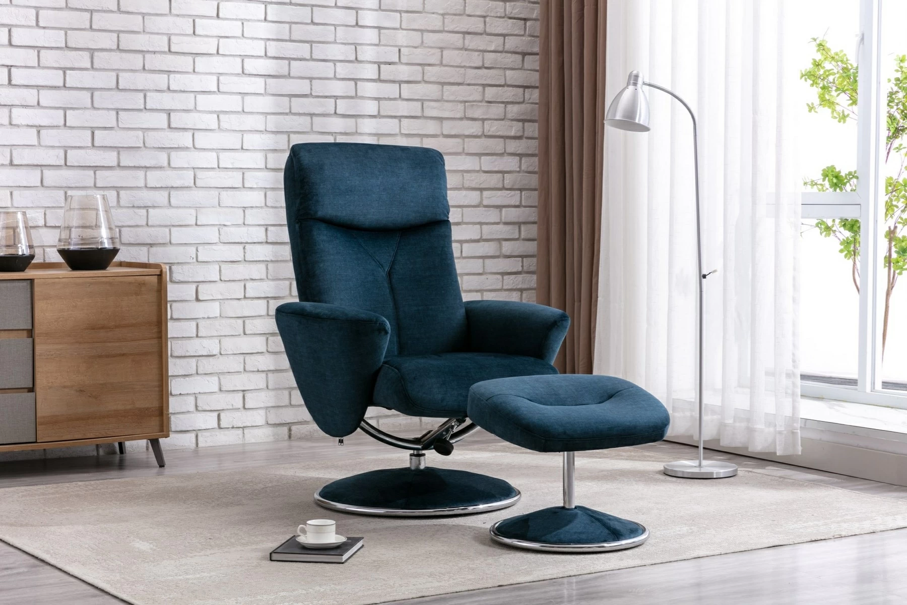 Deep swivel hot sale chair