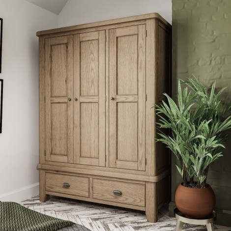 Hoxley Smoked Oak - 3 Door Wardrobe