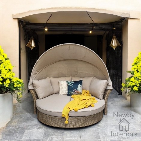 Lily Outdoor Brown Weave Daybed with Retractable Canopy