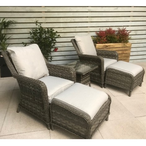 Mia Outdoor Wicker Lounge Set