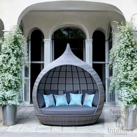 Pearl Outdoor Daybed In Grey Mixed Weave