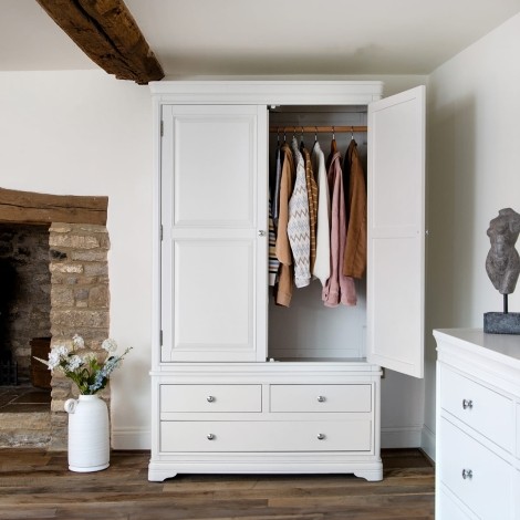 Sutton - 2 Door 3 Drawer - Soft White - Double Wardrobe - Sculpture Feet