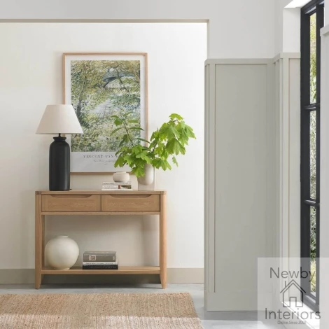 Chester Oak Console Table