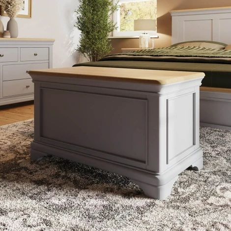 FARBBDG - Faire Blanket Box in Dove Grey with Oak Top