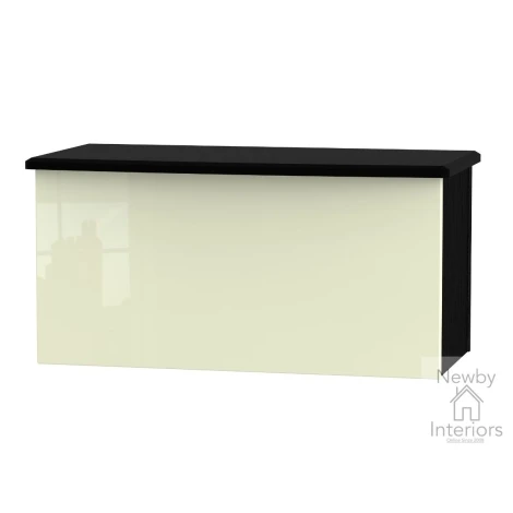 KNI035-CG-BM - Knightsbridge Cream Gloss & Black Blanket Box