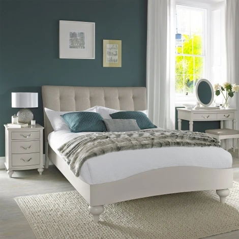 6295-44BD - Montreux Soft Grey Uph Bedstead Vertical Stitch Pebble Grey Fabric (King 150cm)
